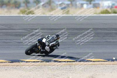 media/Feb-04-2024-SoCal Trackdays (Sun) [[91d6515b1d]]/4-Bowl Backside (11am)/